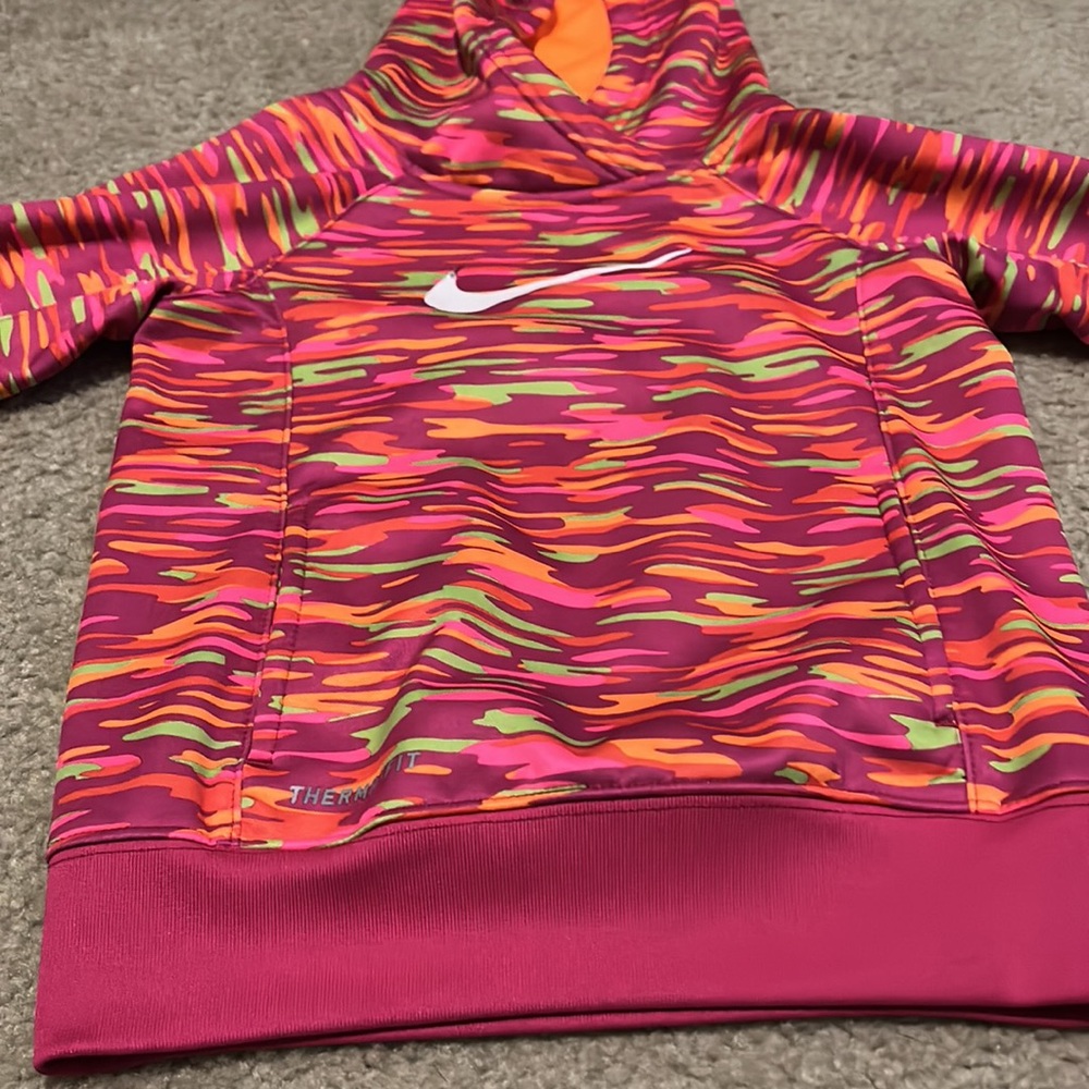 Nike Therma-Fit Pink Girls Sweatshirt Hoodie 6X - Picture 2 of 4